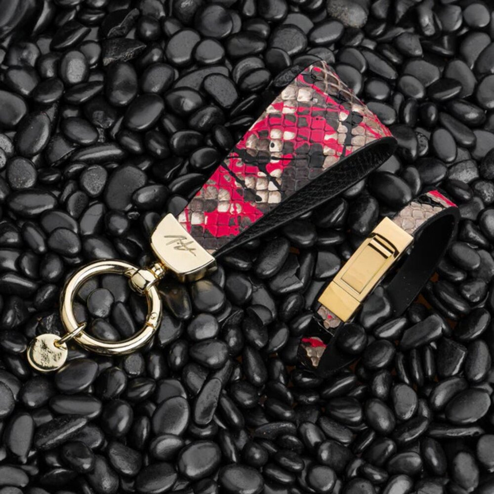Exclusive Python Leather Gift Set – Premium Feel - Red Rampage Color - Picture 3 of 5